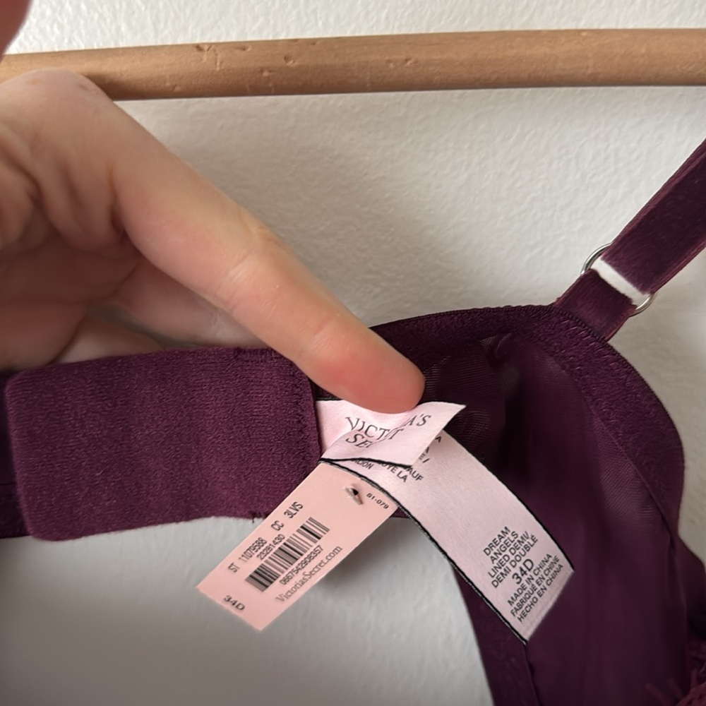 NWT Victoria Secret Elegant Lace Underwire Bra - Purple 34D - Picture 4 of 6
